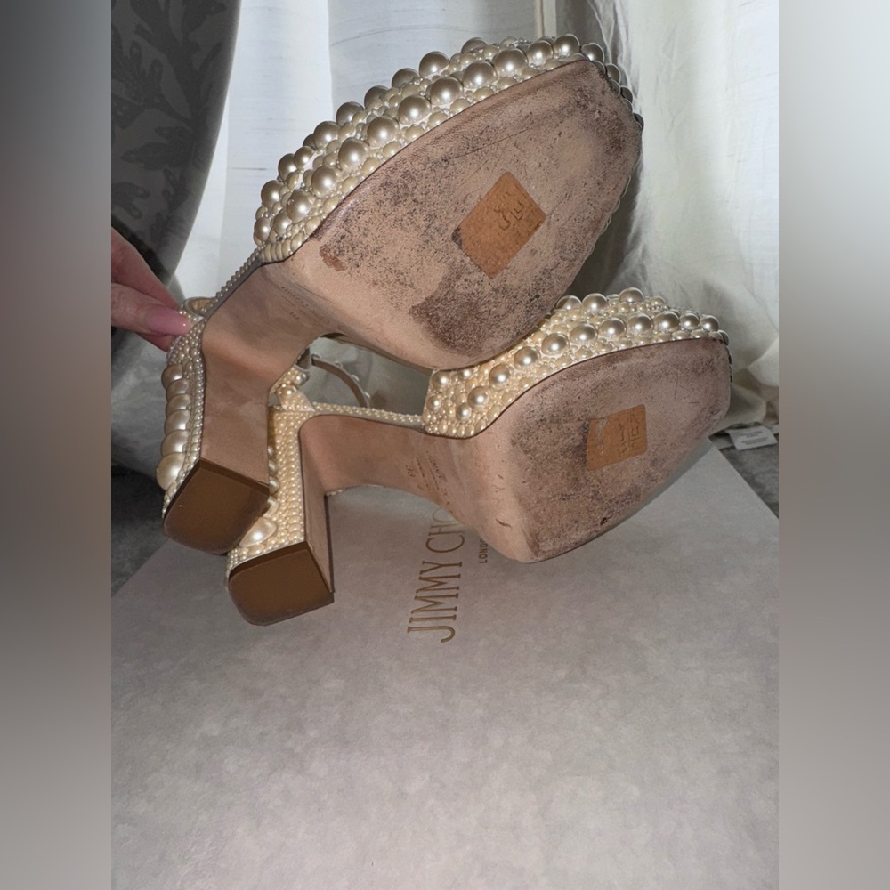 Jimmy Choo Pearl Embellished White Bridal Heels size 38 - Picture 13 of 16